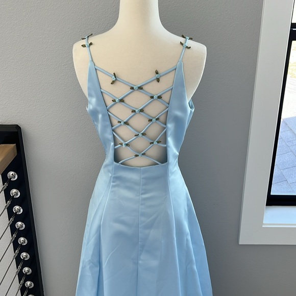 Light blue formal dress - Picture 7 of 10